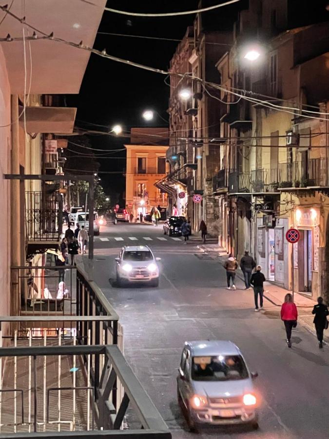 جيلا B&B Centrale المظهر الخارجي الصورة