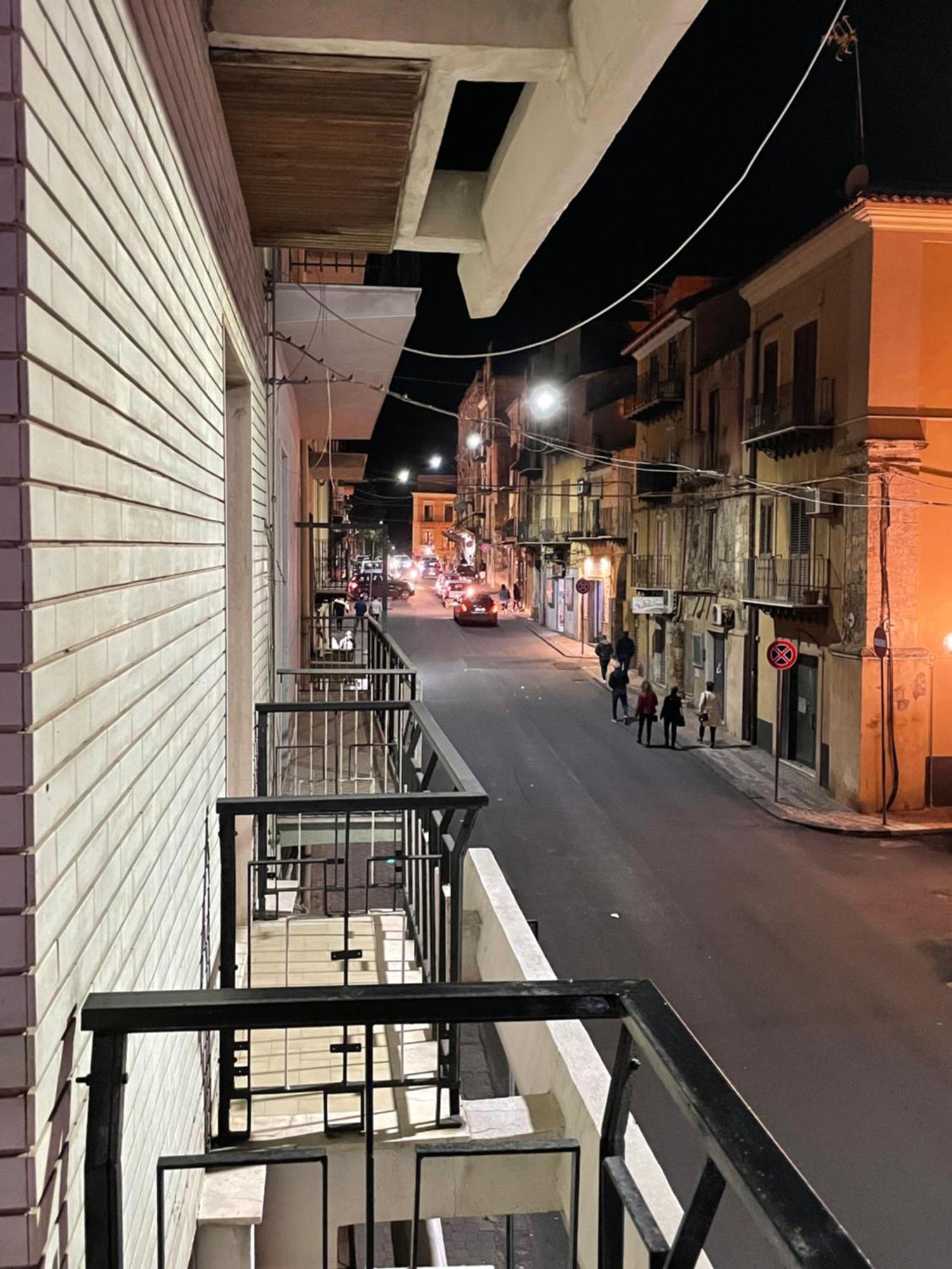 جيلا B&B Centrale المظهر الخارجي الصورة